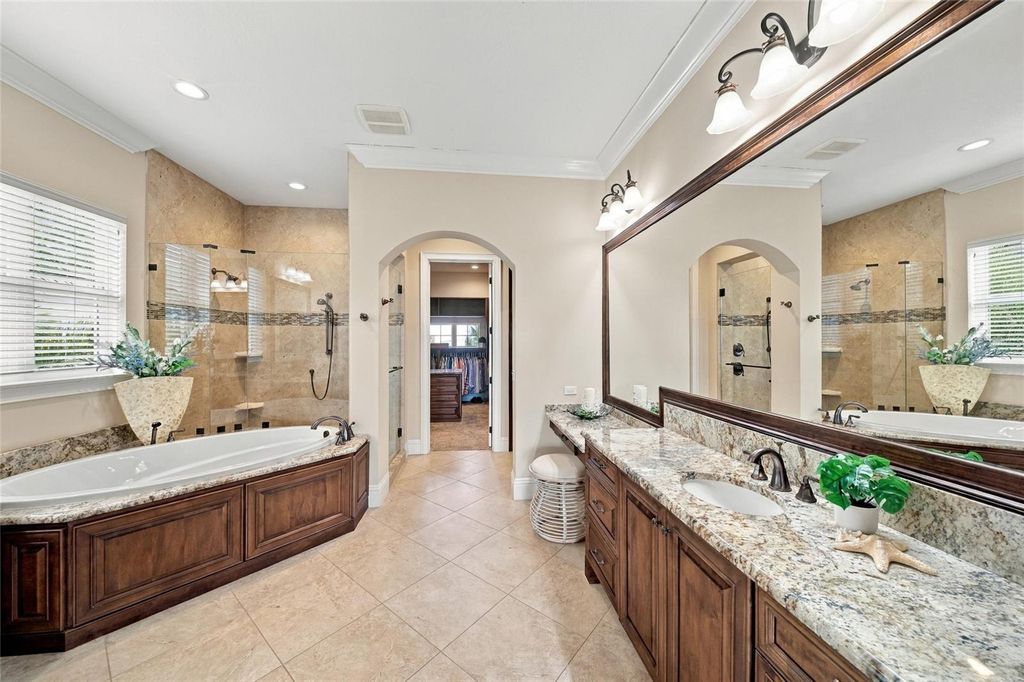 Image 44 of property listing at 613 REGATTA WAY, Bradenton, FL 34208