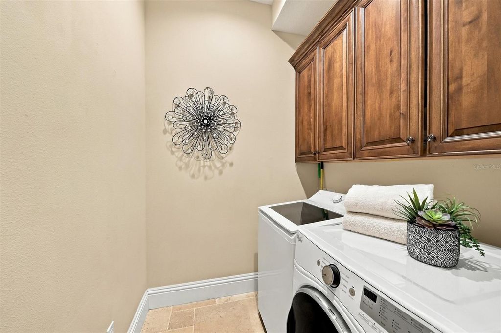 Image 52 of property listing at 613 REGATTA WAY, Bradenton, FL 34208
