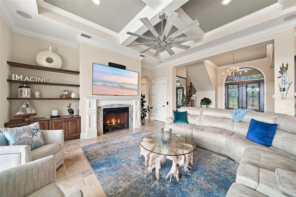 Image 10 of property listing at 613 REGATTA WAY, Bradenton, FL 34208