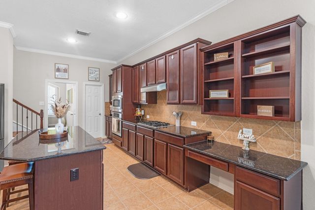 2153 Summit Mist Drive, Conroe, TX 77304