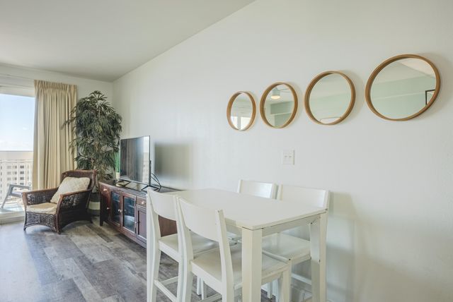 9860 S Thomas Drive UNIT 1116, Panama City Beach, FL 32408