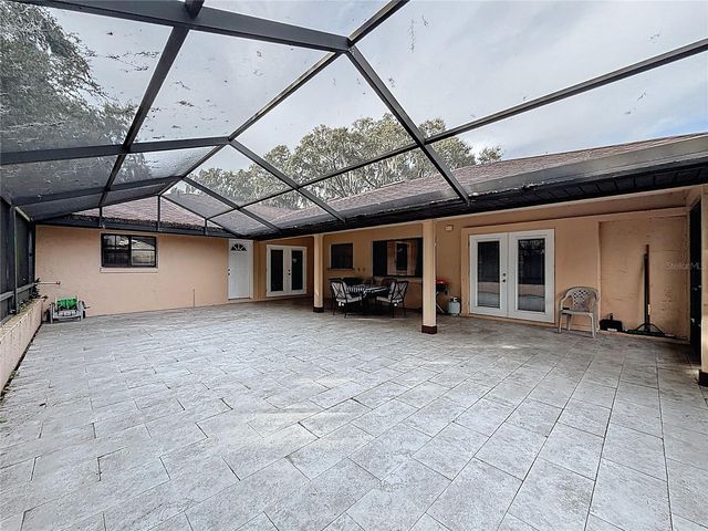 209 FIRST STREET, Tavares, FL 32778