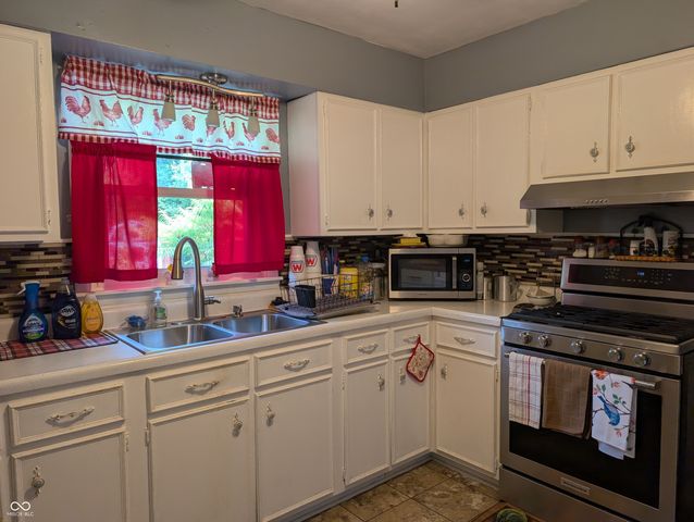 1680 Hurley Drive, North Vernon, IN 47265