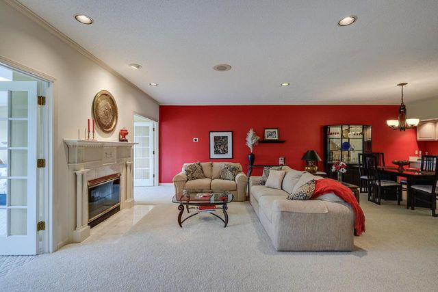53 Golf Parkway, Madison, WI 53704