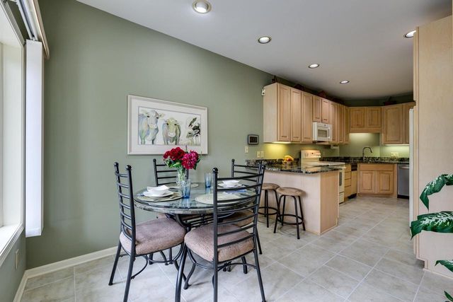 53 Golf Parkway, Madison, WI 53704