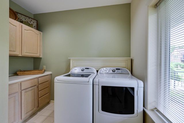 53 Golf Parkway, Madison, WI 53704