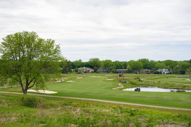 53 Golf Parkway, Madison, WI 53704