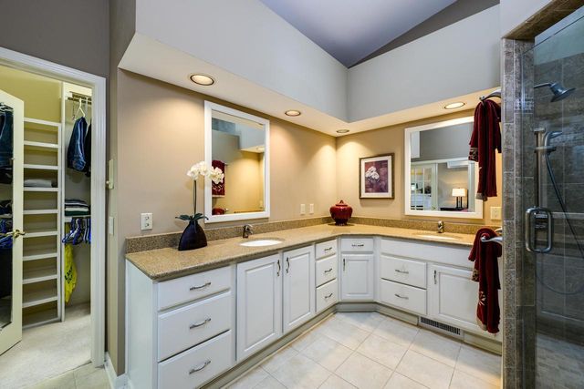 53 Golf Parkway, Madison, WI 53704