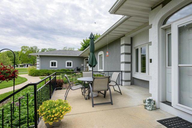 53 Golf Parkway, Madison, WI 53704