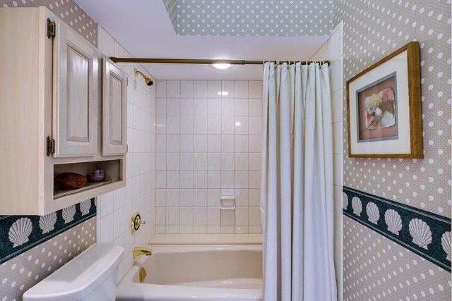 53 Golf Parkway, Madison, WI 53704