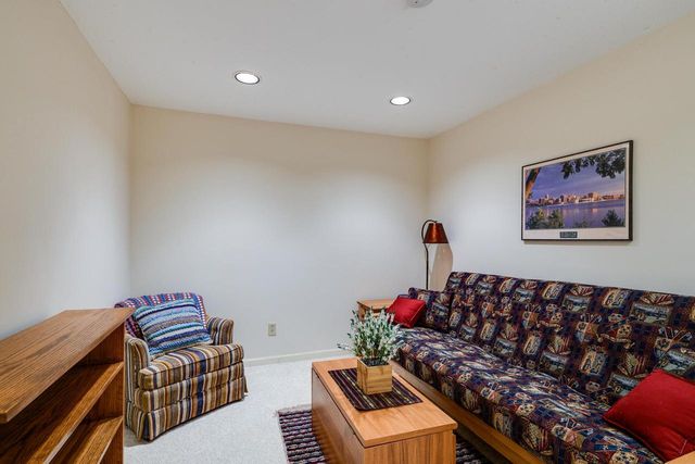 53 Golf Parkway, Madison, WI 53704