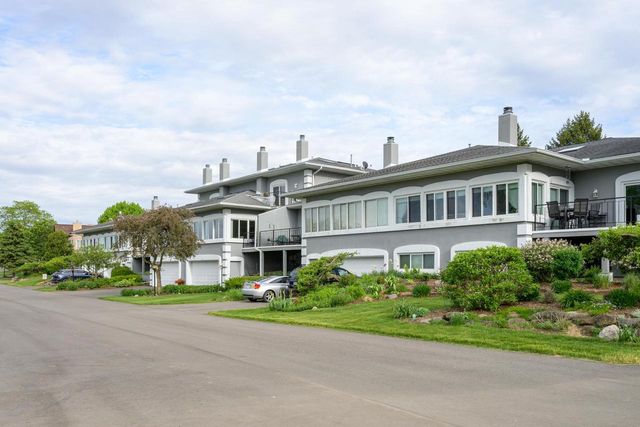 53 Golf Parkway, Madison, WI 53704