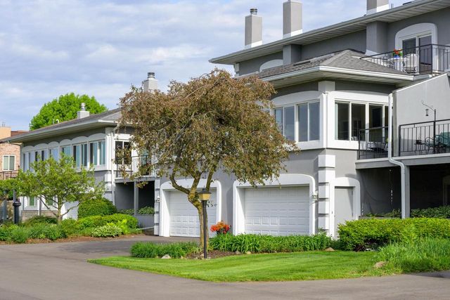 53 Golf Parkway, Madison, WI 53704
