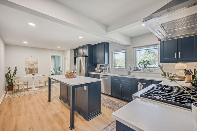 2801 5th Avenue, Fort Worth, TX 76110