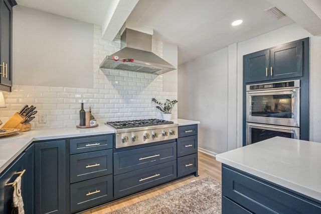 2801 5th Avenue, Fort Worth, TX 76110