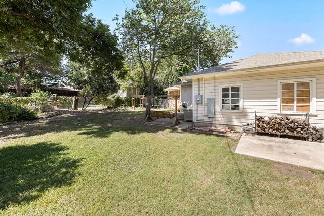 2801 5th Avenue, Fort Worth, TX 76110