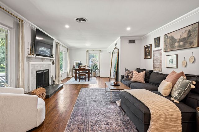 2801 5th Avenue, Fort Worth, TX 76110