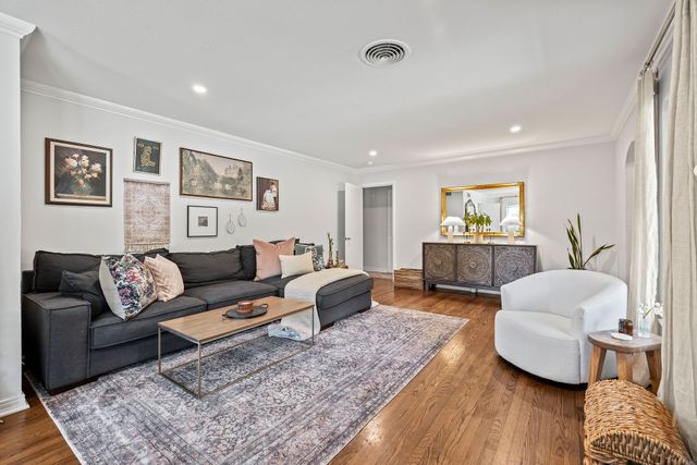 2801 5th Avenue, Fort Worth, TX 76110