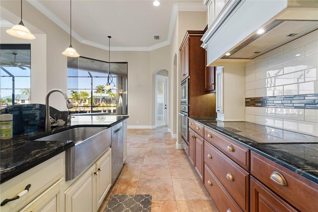 150 CRESCENT DRIVE, Punta Gorda, FL 33950