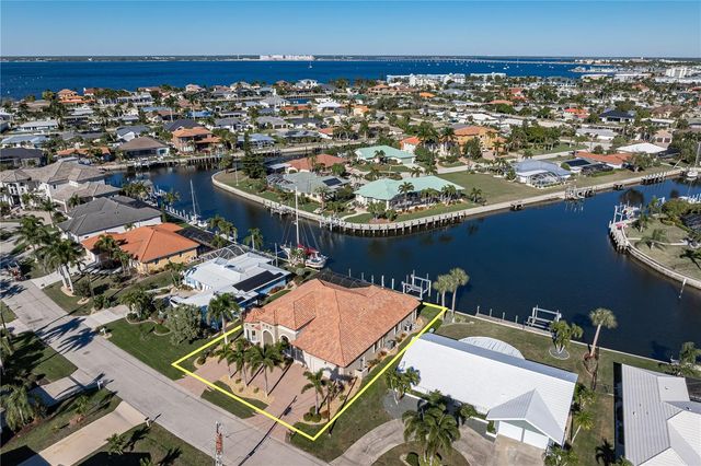 150 CRESCENT DRIVE, Punta Gorda, FL 33950