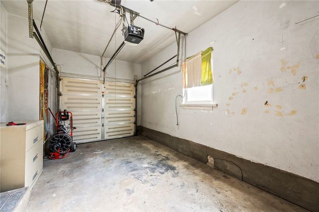 605 Lamont Drive, Kettering, OH 45429