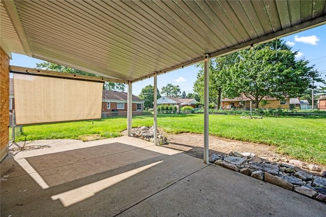 605 Lamont Drive, Kettering, OH 45429