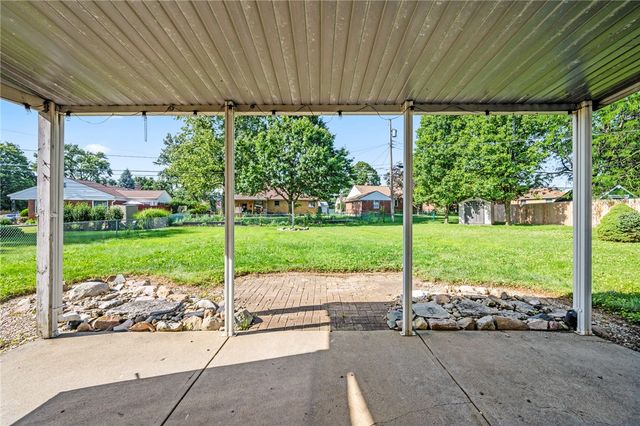 605 Lamont Drive, Kettering, OH 45429