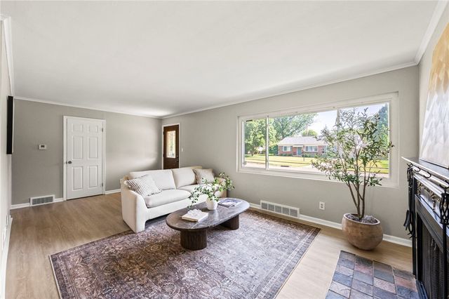 605 Lamont Drive, Kettering, OH 45429
