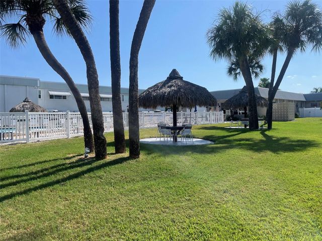 5287 81ST STREET N 12, St Petersburg, FL 33709