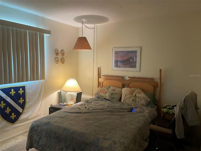 5287 81ST STREET N 12, St Petersburg, FL 33709