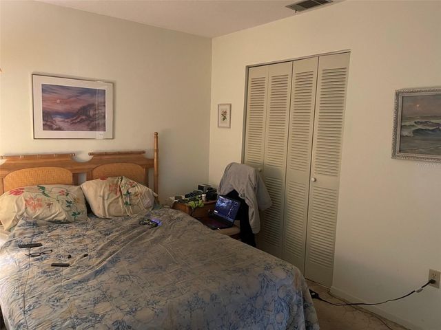 5287 81ST STREET N 12, St Petersburg, FL 33709