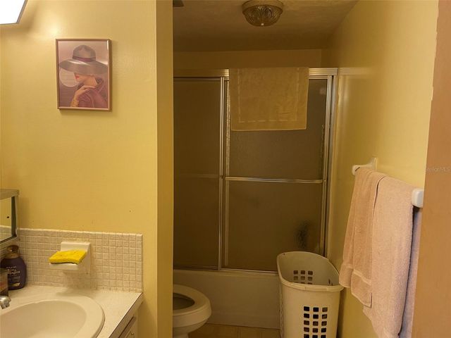 5287 81ST STREET N 12, St Petersburg, FL 33709