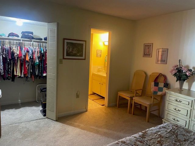 5287 81ST STREET N 12, St Petersburg, FL 33709