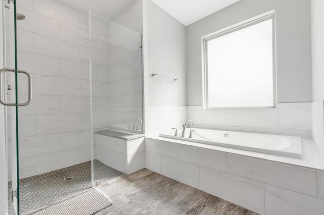 107 Les LN, Smithville, TX 78957