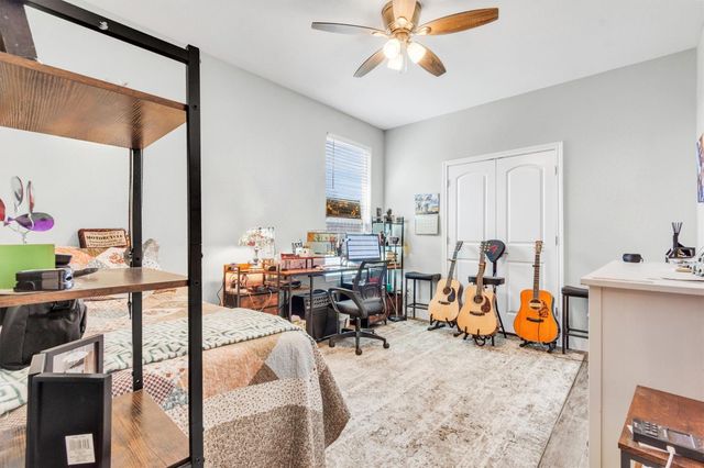 107 Les LN, Smithville, TX 78957