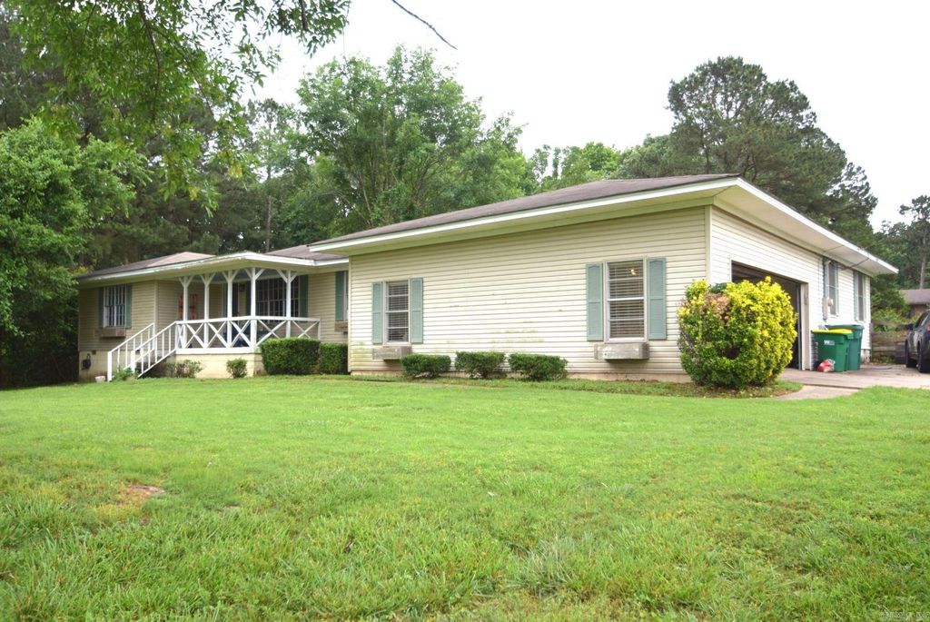 19919 E Pinnacle Road, Roland, AR 72135