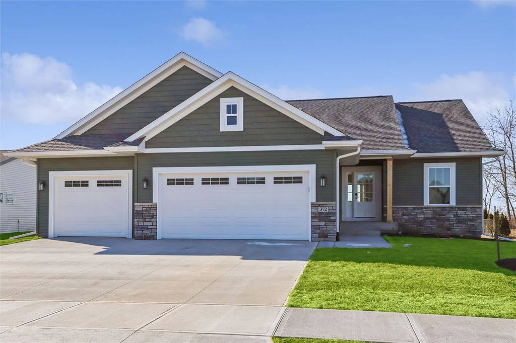 372 Sedona Street, Iowa City, IA 52246