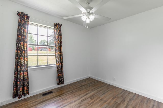 1311 Campbell Crescent, Lafayette, GA 30728