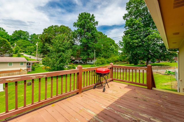 1311 Campbell Crescent, Lafayette, GA 30728