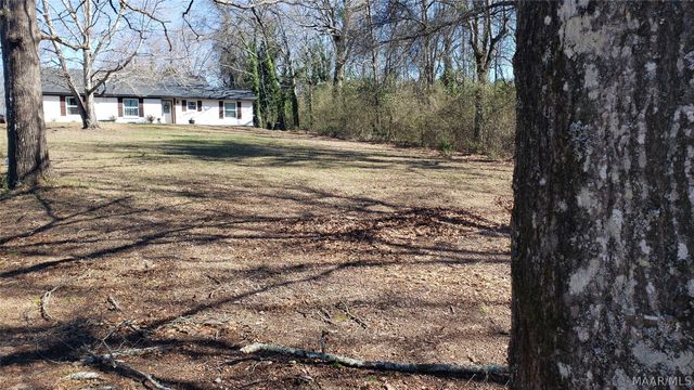 2092 Kent Road, Tallassee, AL 36078