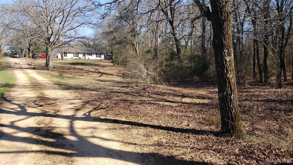 2092 Kent Road, Tallassee, AL 36078