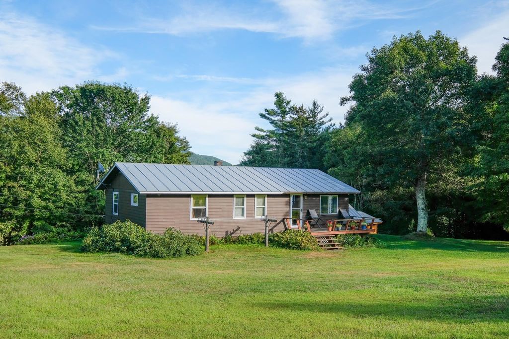 142 Brandon Mountain Road, Rochester, VT 05767