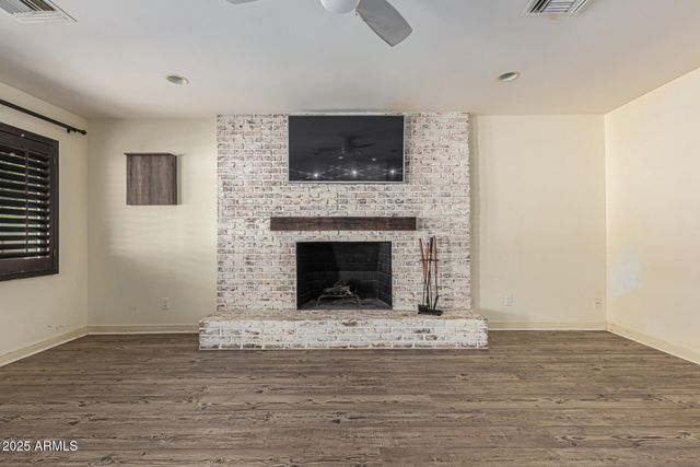 5935 S LAKESHORE Drive, Tempe, AZ 85283