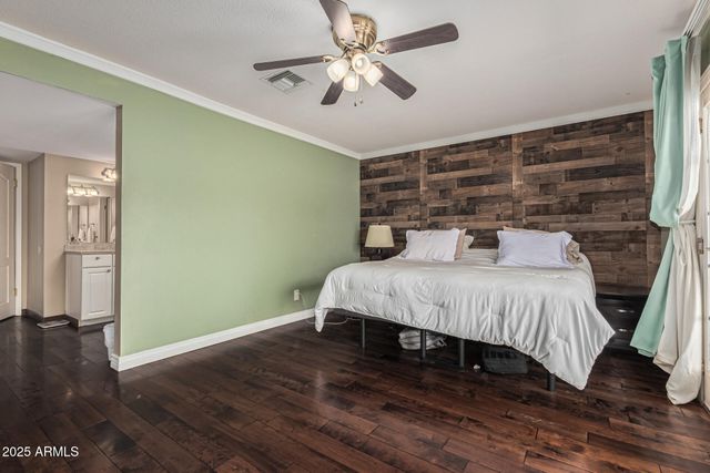 5935 S LAKESHORE Drive, Tempe, AZ 85283