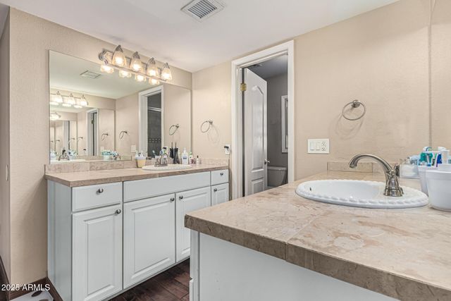 5935 S LAKESHORE Drive, Tempe, AZ 85283