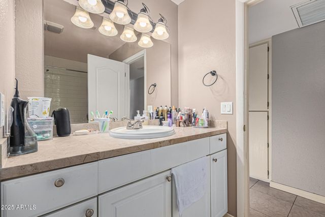 5935 S LAKESHORE Drive, Tempe, AZ 85283