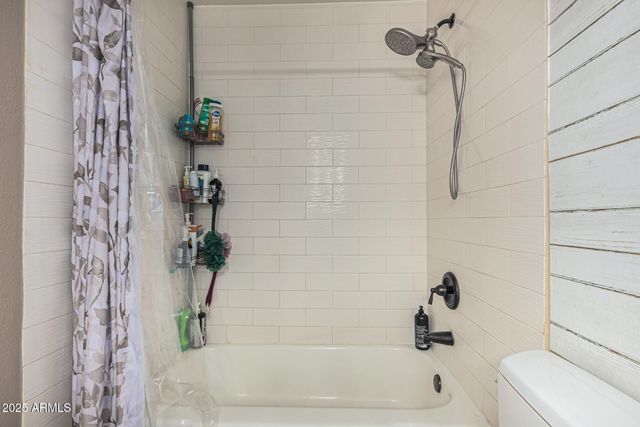 5935 S LAKESHORE Drive, Tempe, AZ 85283