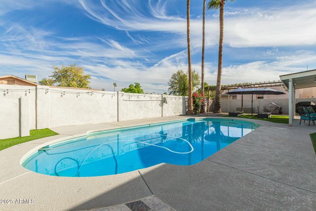 5935 S LAKESHORE Drive, Tempe, AZ 85283