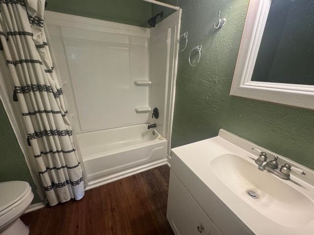 1008 Spruce St, Leesville, LA 71446