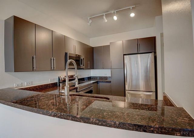 54 Rainey ST 1111, Austin, TX 78701